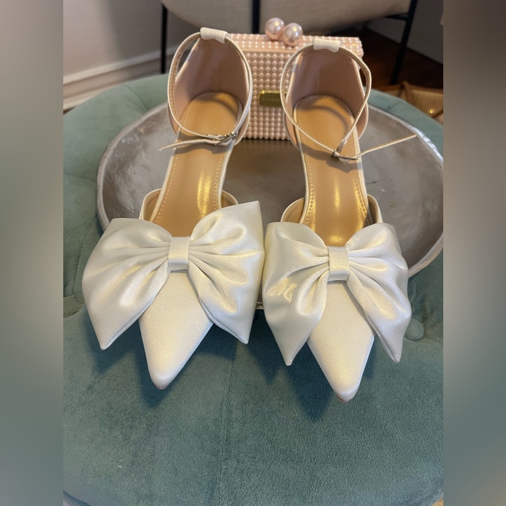 Bridal shoes! Never worn SHEIN size 8. Silky white.